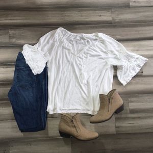 Super comfy bell-sleeved too